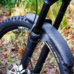 Garde boue MUG Guard court